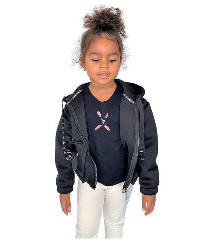 Jacheta neagra bomber cu fundite pe buzunare si bretele pe interior tip ghiozdan