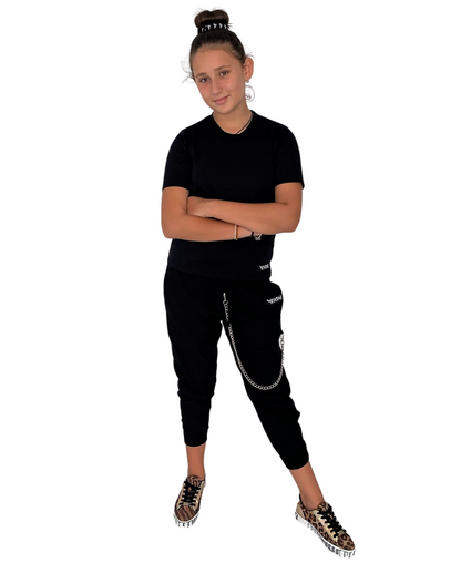 Compleu negru cu pantalon cu lant si tricou (bluza+pantalon)