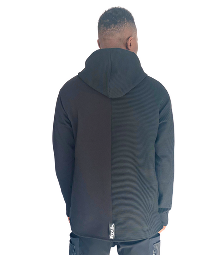 Hanorac negru cu design deosebit