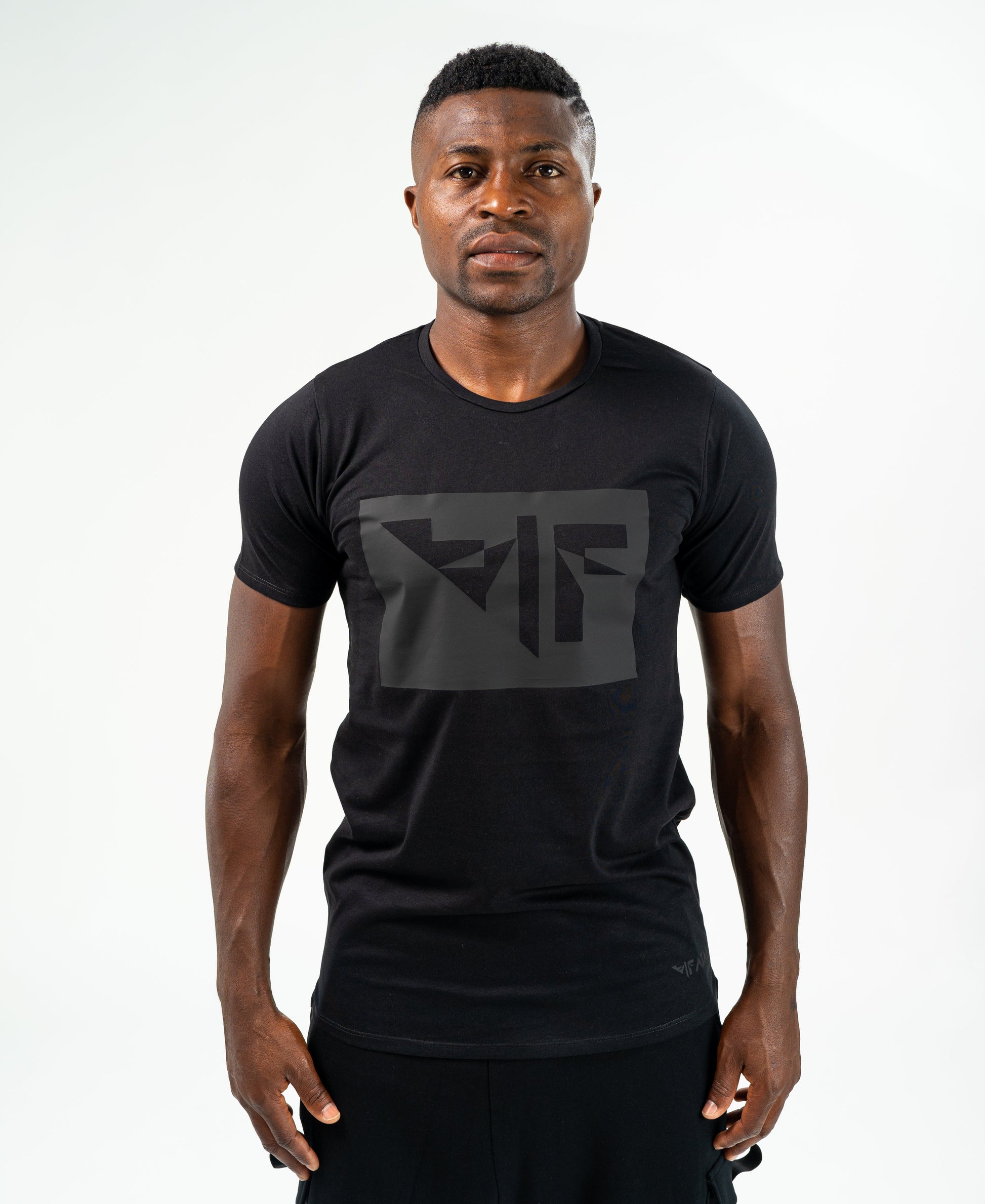 Black t-shirt with black logo - Fatai Style