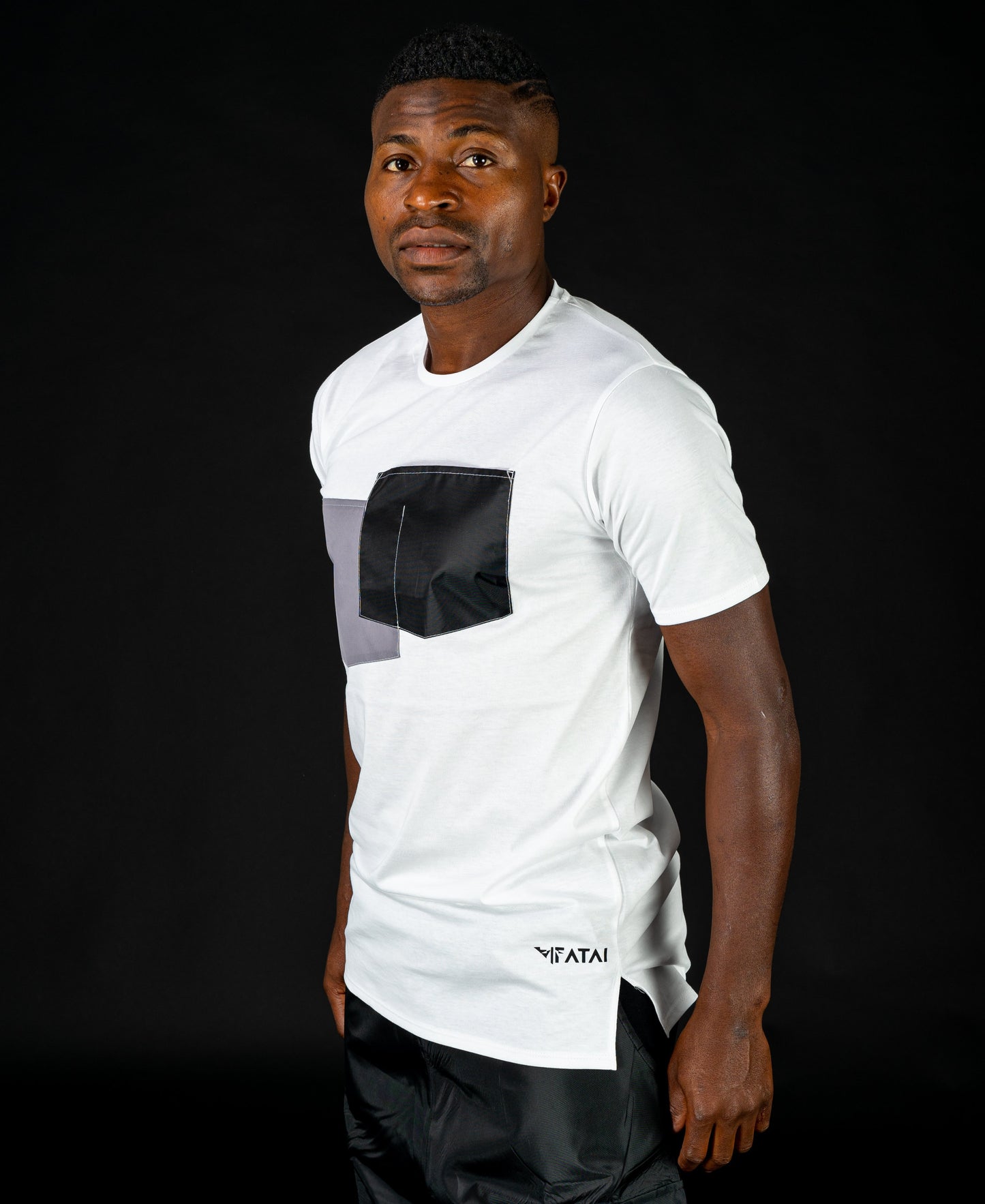 White t-shirt with black and grey pockets - Fatai Style