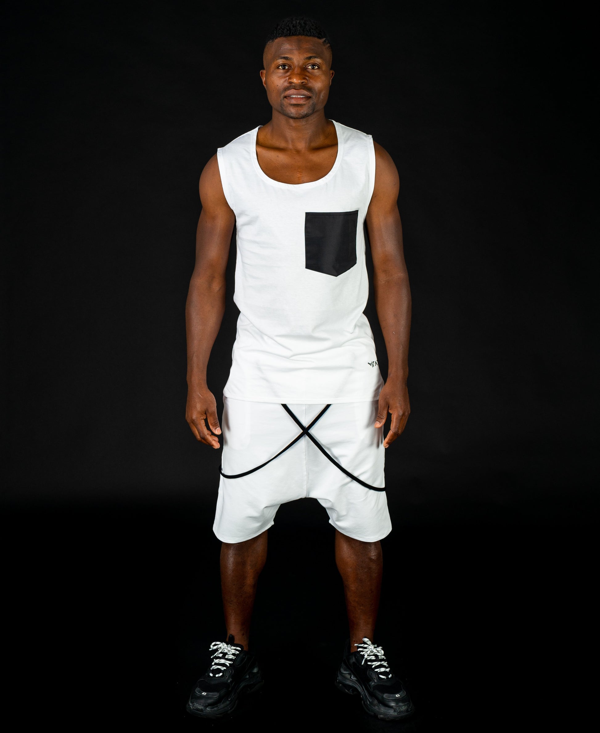 Sleveless t-shirt with black pocket - Fatai Style