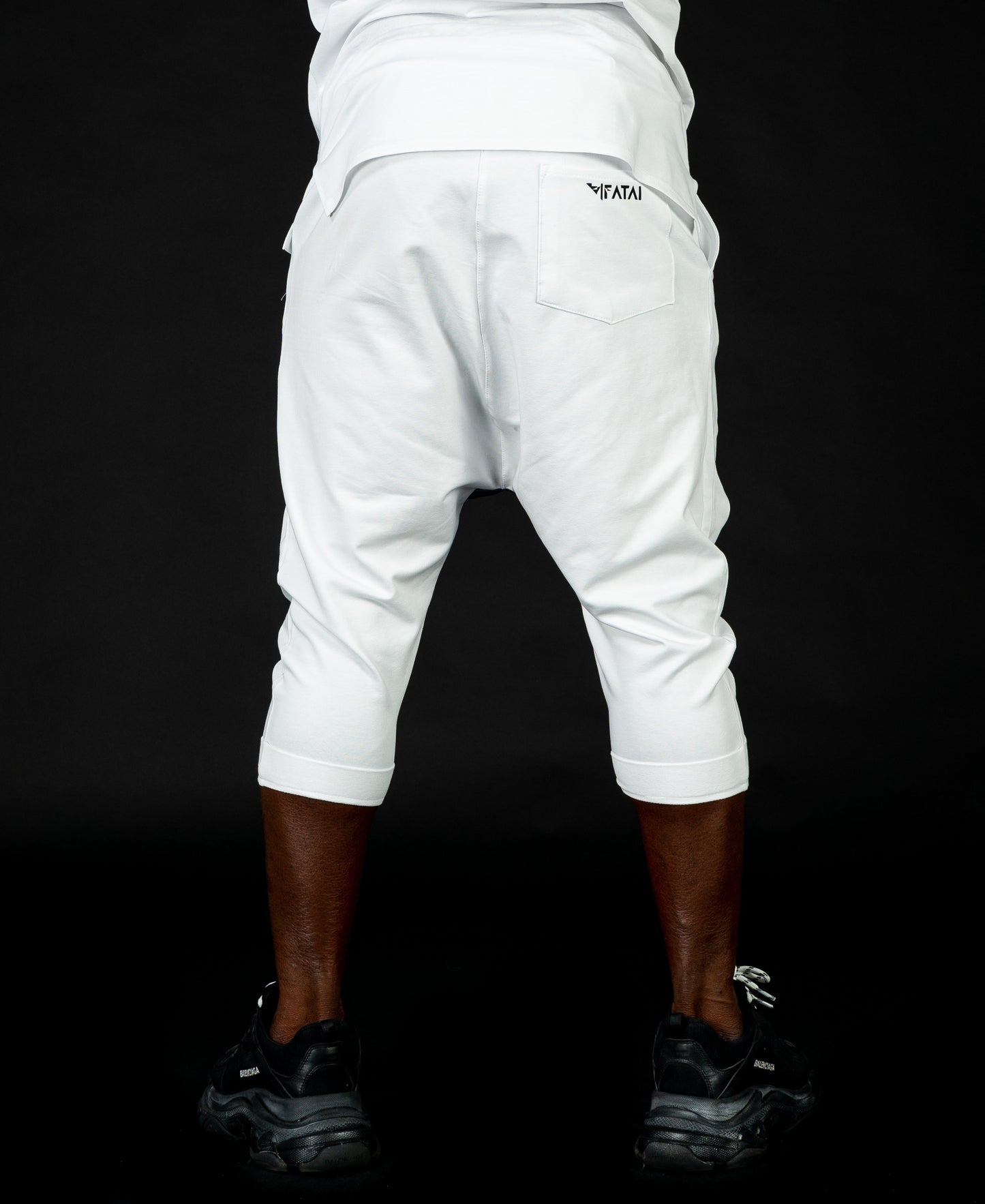 Short white&light grey trousers with fold - Fatai Style