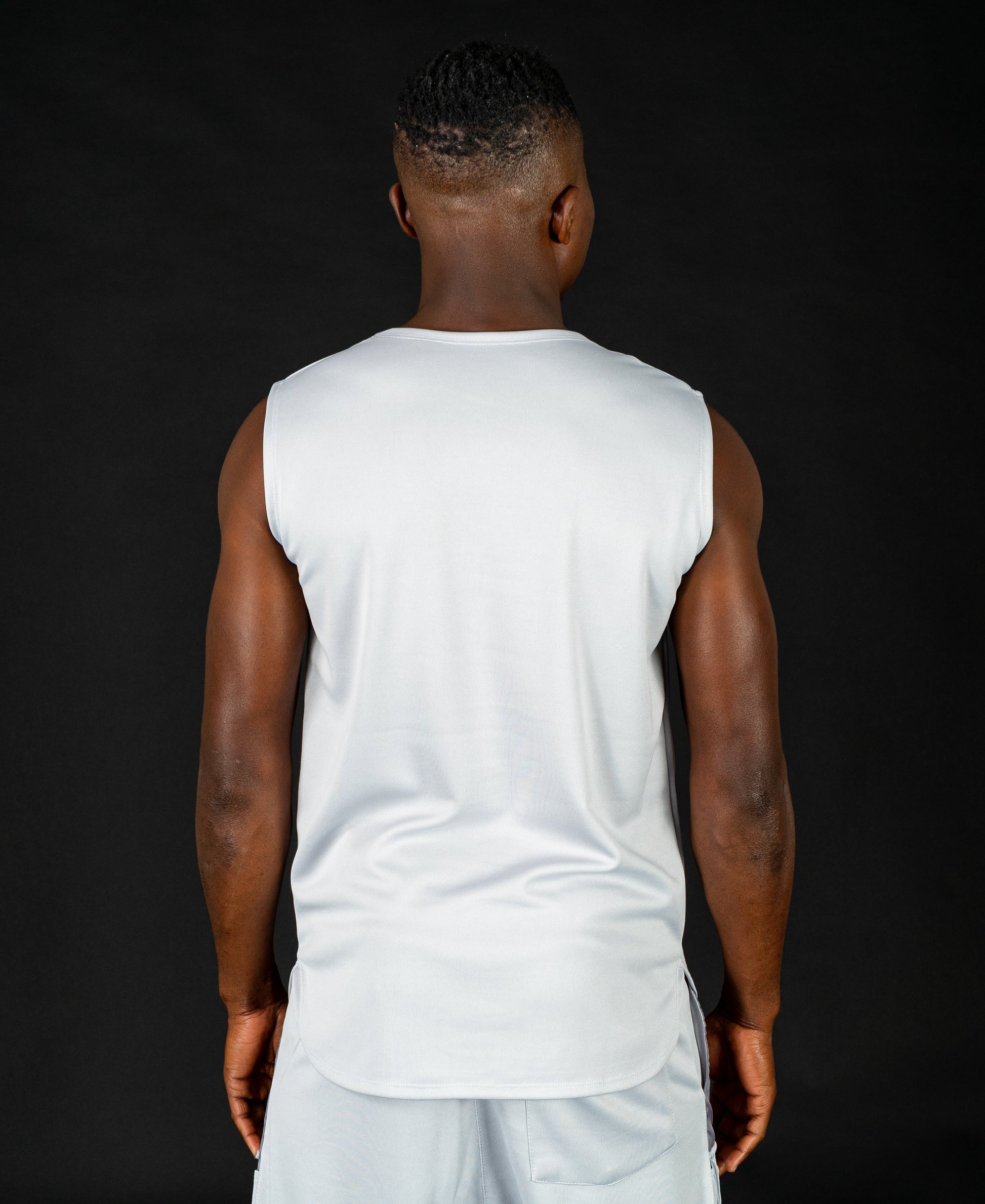 Sleveless t-shirt with grey pocket design - Fatai Style