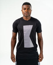 Încarcă imaginea în vizualizatorul Galerie, Black t-shirt with grey K - Fatai Style
