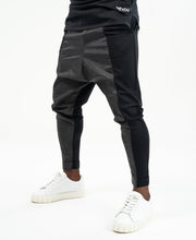 Încarcă imaginea în vizualizatorul Galerie, Black trousers with fold - Fatai Style
