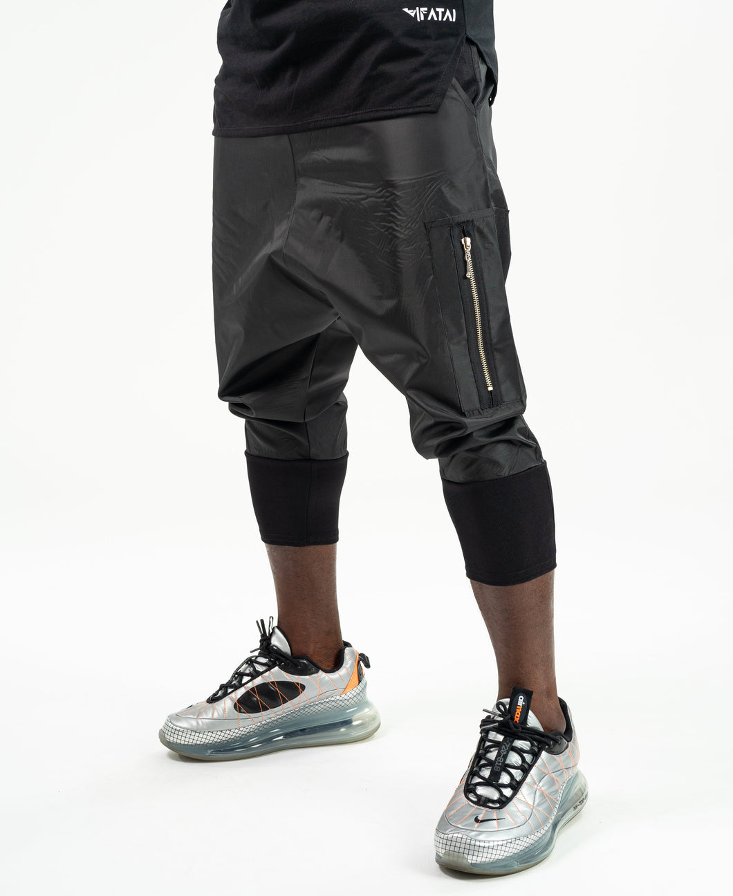 Short Black trousers with zips and pockets - Fatai Style
