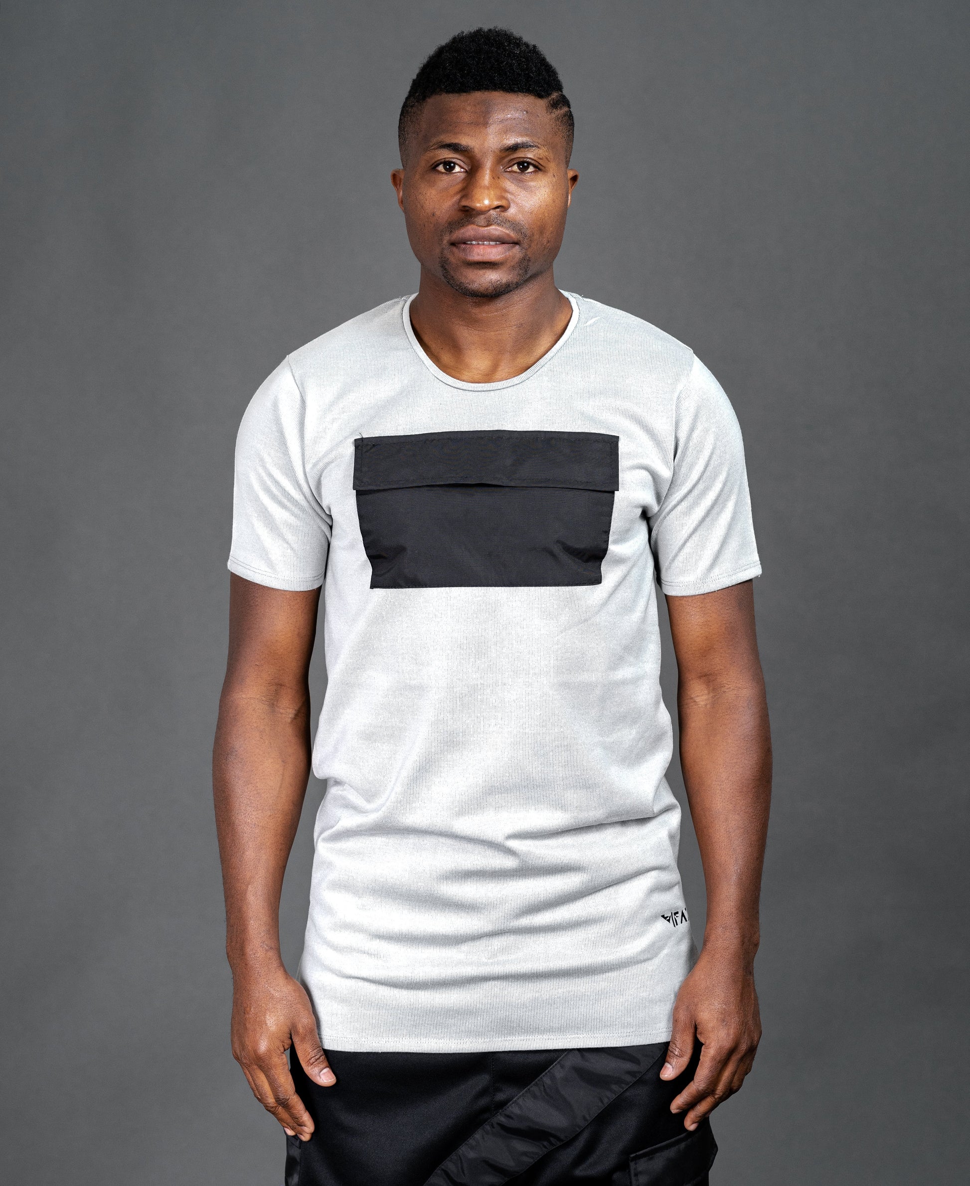 Grey t-shirt with black pocket - Fatai Style