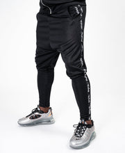 Încarcă imaginea în vizualizatorul Galerie, Black trousers with F-sign - Fatai Style
