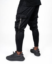 Încarcă imaginea în vizualizatorul Galerie, Black trousers with black lines - Fatai Style
