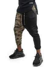 Încarcă imaginea în vizualizatorul Galerie, Pantaloni verde camo si negru

