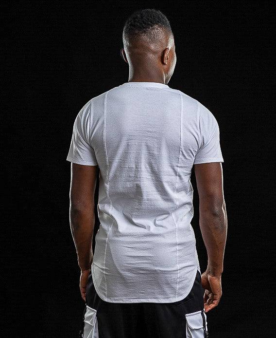 Tricou alb cu doua cusaturi verticale