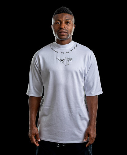 Tricou alb cu text si logo imprimat